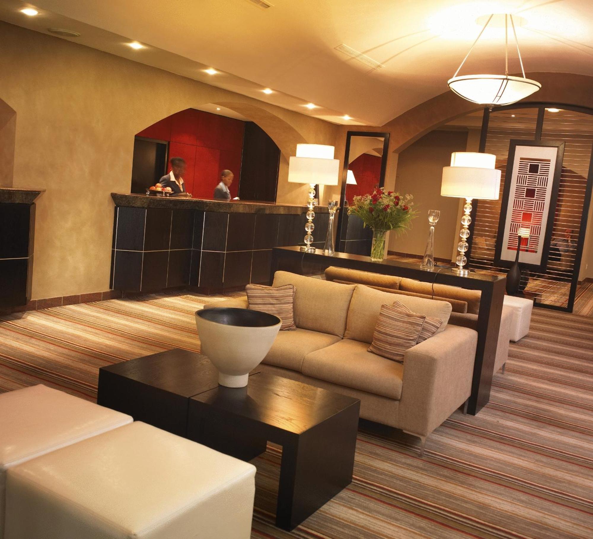 Garden Court Or Tambo International Airport Kempton Park Exterior foto